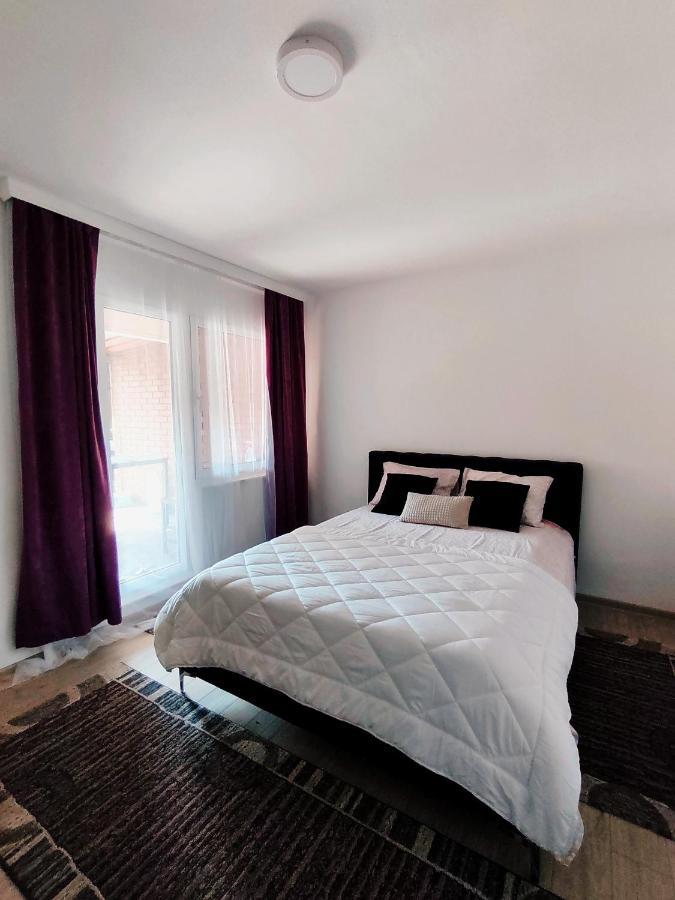 Spacious And Modern Apartment In Town Center Konjic Exterior foto